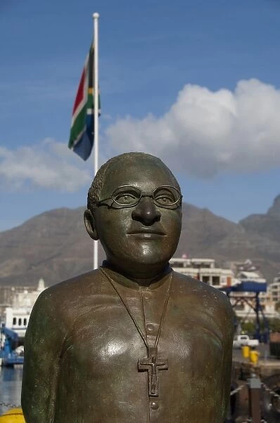 South Africa, Cape Town. Victoria & Alfred Waterfront, waterfront statues of famous South African