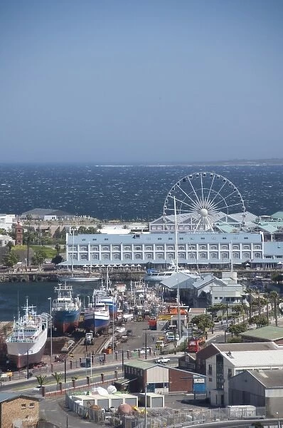 South Africa, Cape Town, Victoria and Alfred Waterfront. Downtown Farris wheel