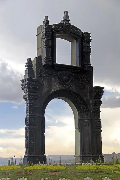 South America, Bolivia, La Paz. Monument at Mirador Killi Killi in central La Paz