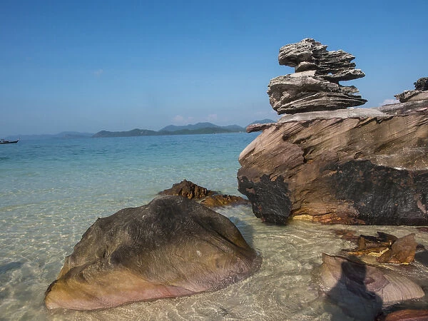 Southeast Asia; Thailand; Puhket; Phi Phi Islands; Rock display at Island Beach