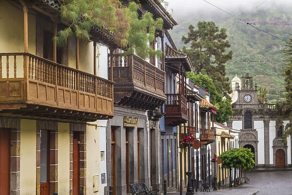 Spain, Canary Islands, Gran Canaria Island, Teror, main street and traditional houses