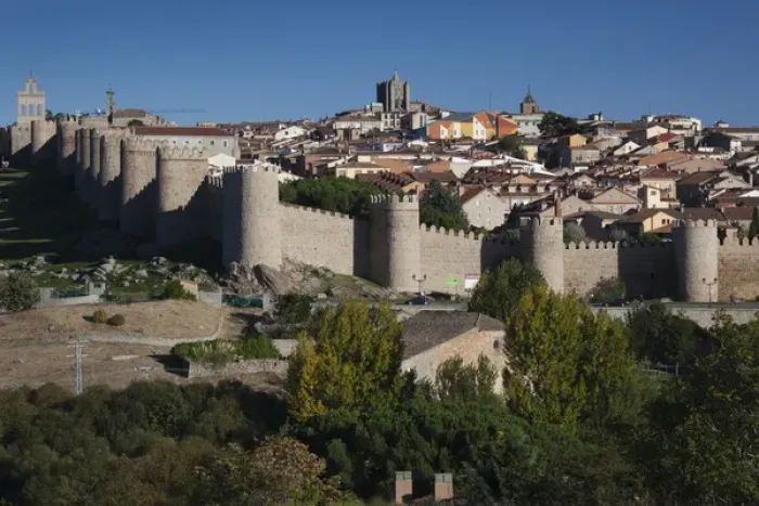 Framed Print : Spain, Castilla y Leon Region, Avila Province, Avila, Las Murallas, town walls, elevated view Framed Print : Spain, Castilla y Leon Region, Avila Province, Avila, Las Murallas, town walls, elevated view