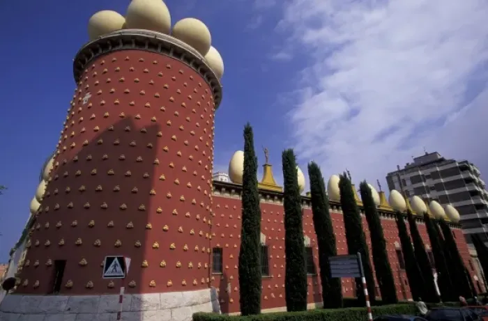 Framed Print : Spain, Catalunya, Figueres. Teatre-Museu Salvador Dali, museum exterior