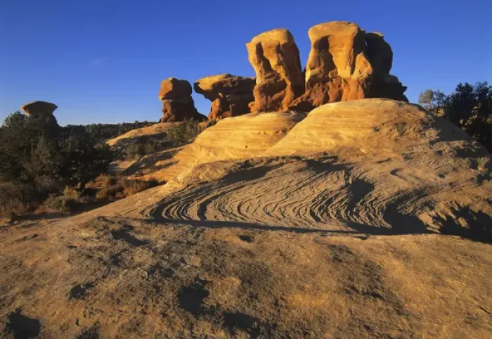 Framed Print : Spectacular hoodoos in Devils Garden, Grand Staircase Escalante National Monument Framed Print : Spectacular hoodoos in Devils Garden, Grand Staircase Escalante National Monument