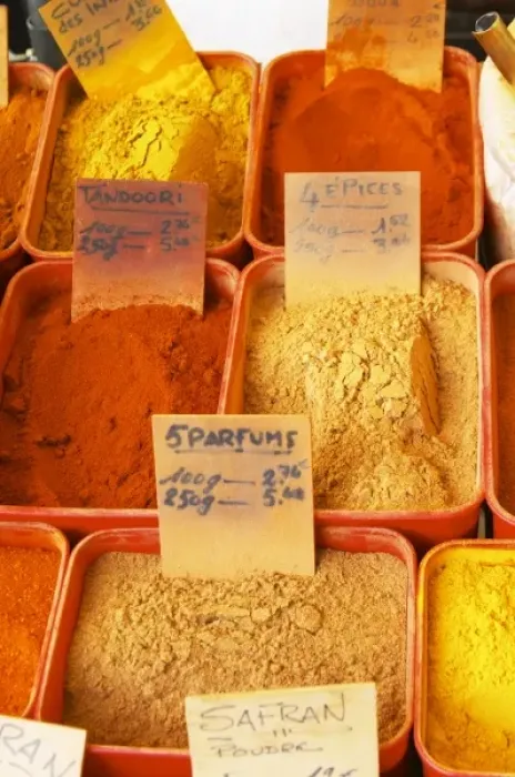 Framed Print : Spice seller at a market. Tandoori, 4 spices, 5 perfumes, saffron... Collioure. Roussillon