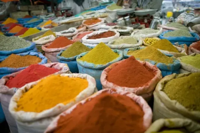 Framed Print : Spices in a local market, Kabul, Afghanistan. (NGO Restrictions May Apply)