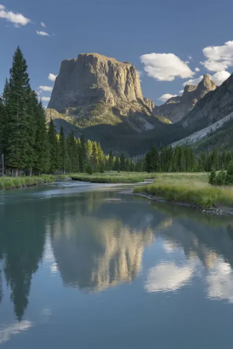 Framed Print : Squaretop Mountain reflected in Green River Bridger Wilderness, Wind River Range, Wyoming Framed Print : Squaretop Mountain reflected in Green River Bridger Wilderness, Wind River Range, Wyoming