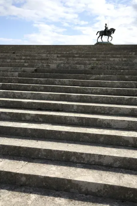 Framed Print : The staircase to the Constables Terrace with the equestrian statue of the Anne