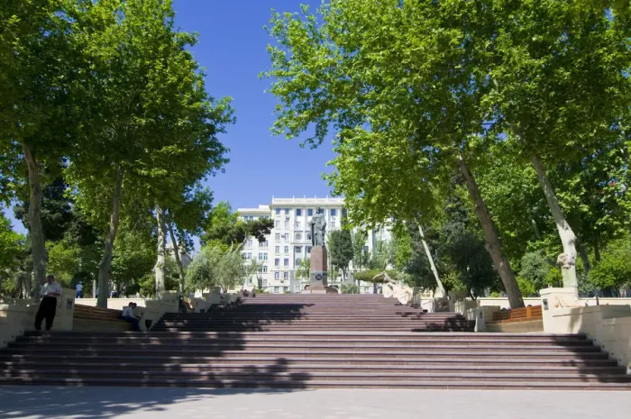 Framed Print : Stairs in a public park in Baku, Azerbaijan, Caucasus Framed Print : Stairs in a public park in Baku, Azerbaijan, Caucasus