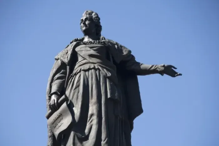 Framed Print : Statue of Catherine the Great, Czarina (ruler) of Russia from 1762-96 in city square in Odessa