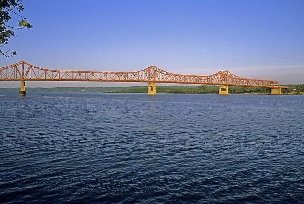 Steel truss brige over the Illinois River at Peoria