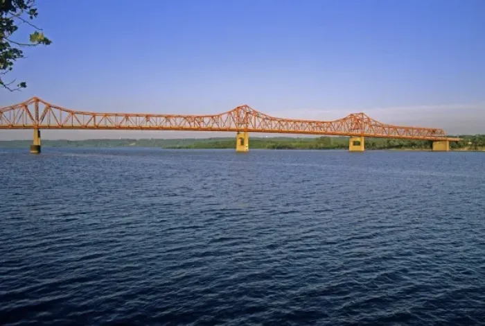 Framed Print : Steel truss brige over the Illinois River at Peoria Framed Print : Steel truss brige over the Illinois River at Peoria