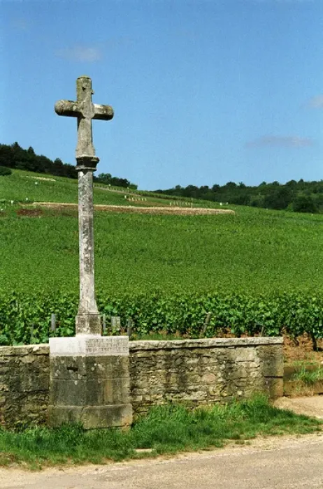 Framed Print : The stone cross marking the Romanee Conti and Richebourg vineyards of Domaine de Framed Print : The stone cross marking the Romanee Conti and Richebourg vineyards of Domaine de