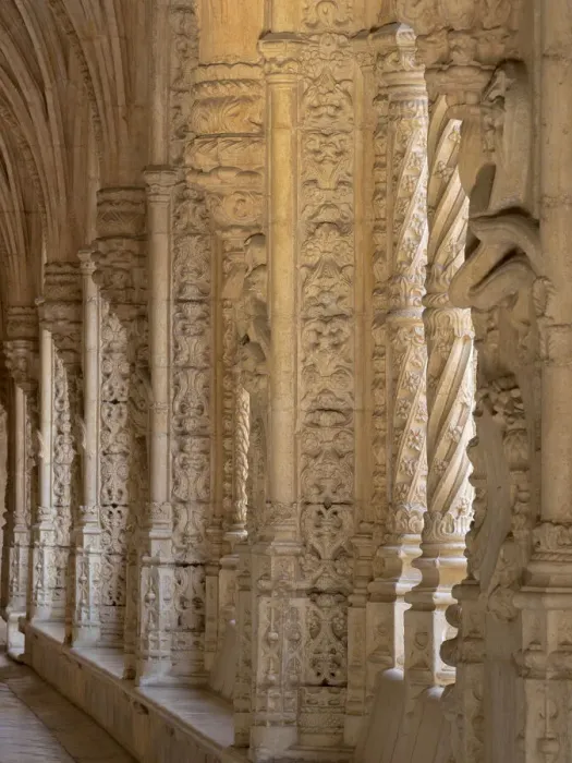 Framed Print : The two storied cloister. Mosteiro dos Jeronimos (Jeronimos Monastery Framed Print : The two storied cloister. Mosteiro dos Jeronimos (Jeronimos Monastery