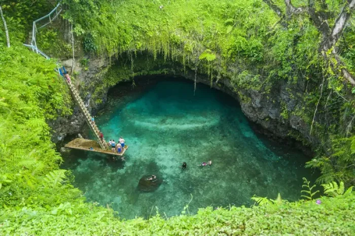 Framed Print : To sua ocean trench in Upolo, Samoa, South Pacific Framed Print : To sua ocean trench in Upolo, Samoa, South Pacific