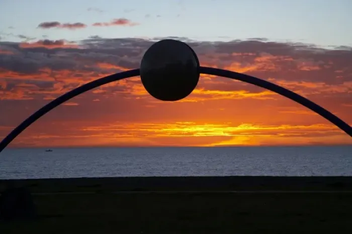 Framed Print : Sunrise over Millennial Arch Ecliptic, by artist David Trubridge, Napier Waterfront Framed Print : Sunrise over Millennial Arch Ecliptic, by artist David Trubridge, Napier Waterfront
