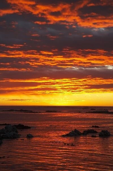 Sunse over Pacific Ocean, Kaikoura, Marlborough, South Island, New Zealand