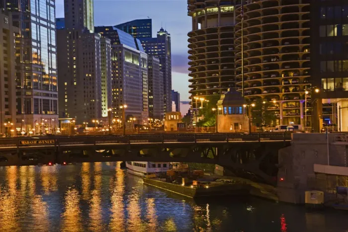 Framed Print : Sunset in Chicago on the Chicago River evening Framed Print : Sunset in Chicago on the Chicago River evening