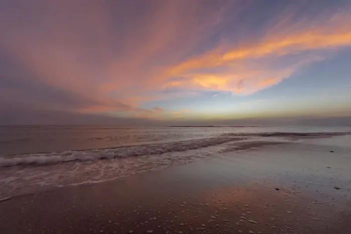 Framed Print : Sunset clouds over the Gulf of Mexico on Sanibel Island in Florida, USA Framed Print : Sunset clouds over the Gulf of Mexico on Sanibel Island in Florida, USA