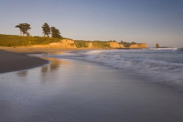 Sunset on four-mile beach. Santa Cruz coast, California, US