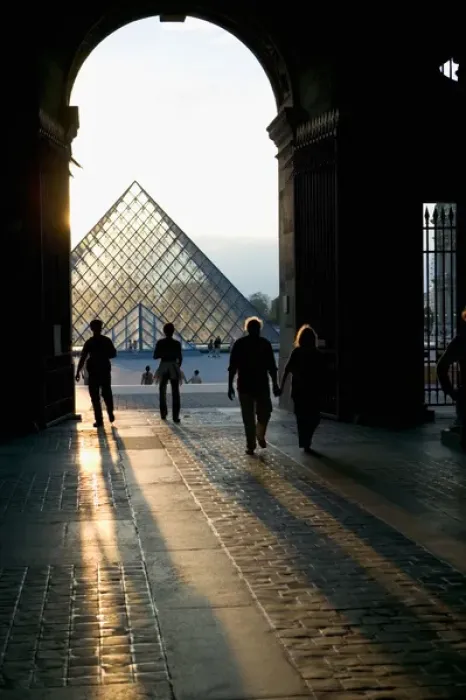 Framed Print : Sunset behind the Louvre Pyramid, Paris, France Framed Print : Sunset behind the Louvre Pyramid, Paris, France
