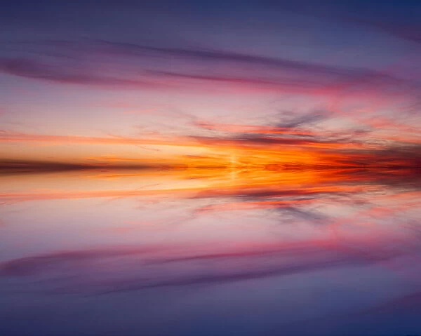 Sunset mirror reflection on Harney Lake at sunset, Florida