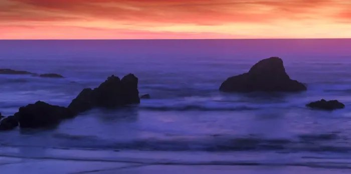 Framed Print : Sunset over the Pacifica Ocean from Seal Rock along the Oregon Coast Framed Print : Sunset over the Pacifica Ocean from Seal Rock along the Oregon Coast