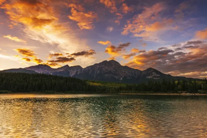 Framed Print : Sunset at Patricia Lake, Jasper National Park, Alberta, Canada Framed Print : Sunset at Patricia Lake, Jasper National Park, Alberta, Canada