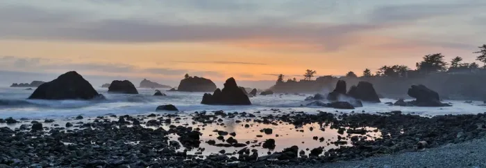 Framed Print : Sunset and sea stacks along Northern California coastline, Crescent City Framed Print : Sunset and sea stacks along Northern California coastline, Crescent City