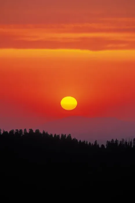 Framed Print : Sunset over the Sierra Nevada foothills from Moro Rock, Giant Forest, Sequoia National Park