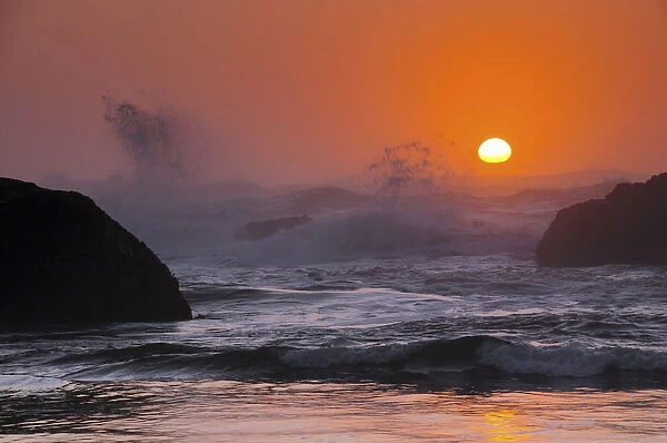 Sunset and Surf at Seal Rock, Seal Rock, Oregon, USA