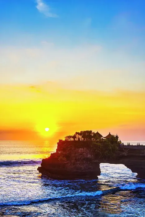 Framed Print : Sunset at Tanah Lot Temple, Bali, Indonesia Framed Print : Sunset at Tanah Lot Temple, Bali, Indonesia