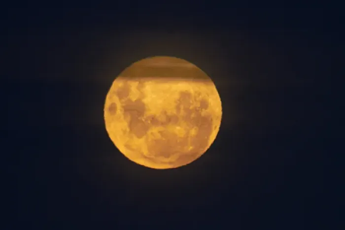 Framed Print : Full Supermoon seen at lunar perigee (moons closest point to the earth) Framed Print : Full Supermoon seen at lunar perigee (moons closest point to the earth)