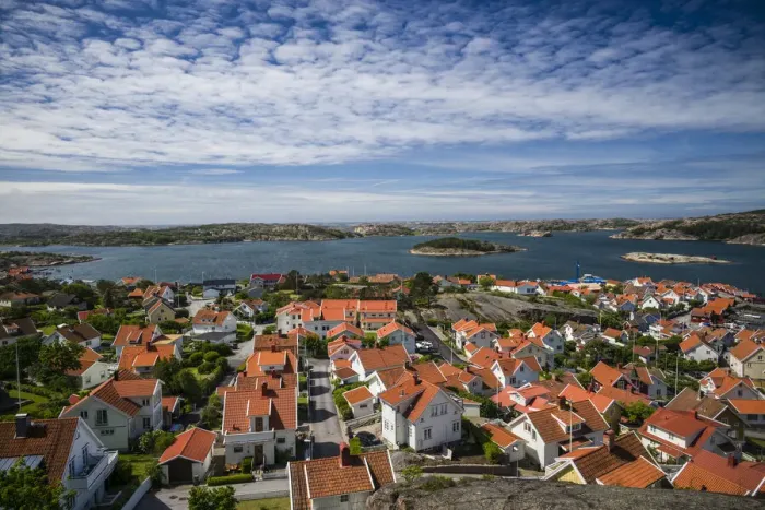 Framed Print : Sweden, Bohuslan, Fjallbacka, elevated town view from the Vetteberget cliff Framed Print : Sweden, Bohuslan, Fjallbacka, elevated town view from the Vetteberget cliff