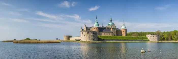 Framed Print : Sweden, Kalmar, Kalmar Slott castle Framed Print : Sweden, Kalmar, Kalmar Slott castle