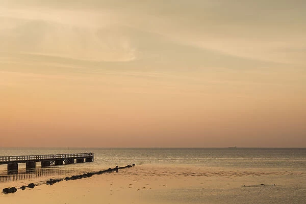 Sweden, Scania, Malmo, Riberborgs Stranden beach area, pier at sunset