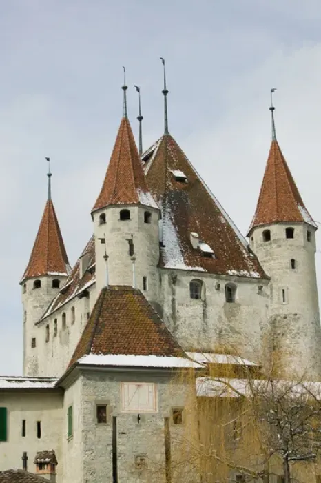 Framed Print : SWITZERLAND-Bern-THUN: Schloss Thun: Town Castle (12th century)  /  Winter