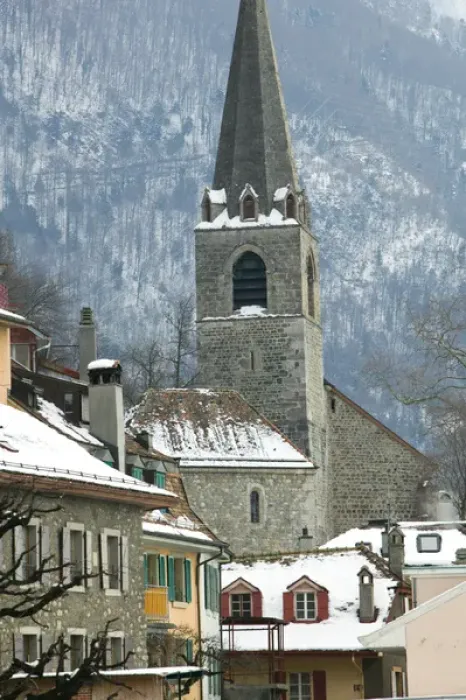 Framed Print : SWITZERLAND-(Vaud)-Swiss Riviera-MONTREUX: Old Town & St-Martin Church / Winter Framed Print : SWITZERLAND-(Vaud)-Swiss Riviera-MONTREUX: Old Town & St-Martin Church / Winter