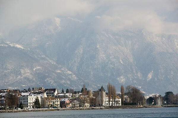 SWITZERLAND-(Vaud)-Swiss Riviera-VEVEY: Hillsides above VEVEY  /  Winter Shore of Lake