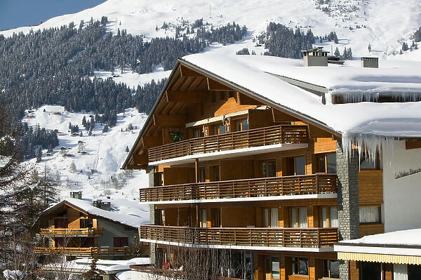 SWITZERLAND-Wallis  /  Valais-VERBIER: Ski Resort  /  Winter Ski Chalet