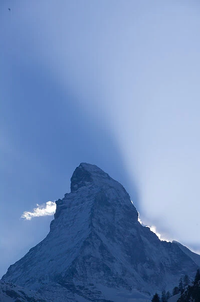 SWITZERLAND-Wallis  /  Valais-ZERMATT: Sunset light behind the Matterhorn  /  Winter