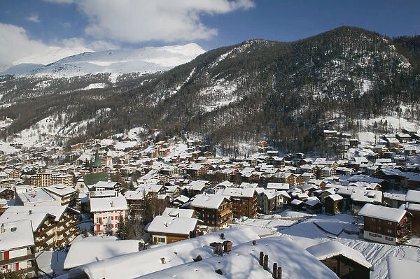 SWITZERLAND-Wallis  /  Valais-ZERMATT: Town View From the West  /  Daytime  /  Winter