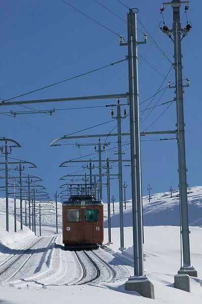 SWITZERLAND-Wallis  /  Valais-ZERMATT: Riffelberg (el. 2582 meters)-Gornergrat Train  /  Winter
