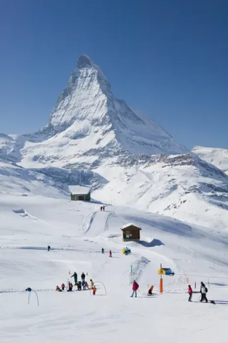 Framed Print : SWITZERLAND-Wallis / Valais-ZERMATT: Riffelberg (el. 2582 meters)-Skiers & Matterhorn Framed Print : SWITZERLAND-Wallis / Valais-ZERMATT: Riffelberg (el. 2582 meters)-Skiers & Matterhorn