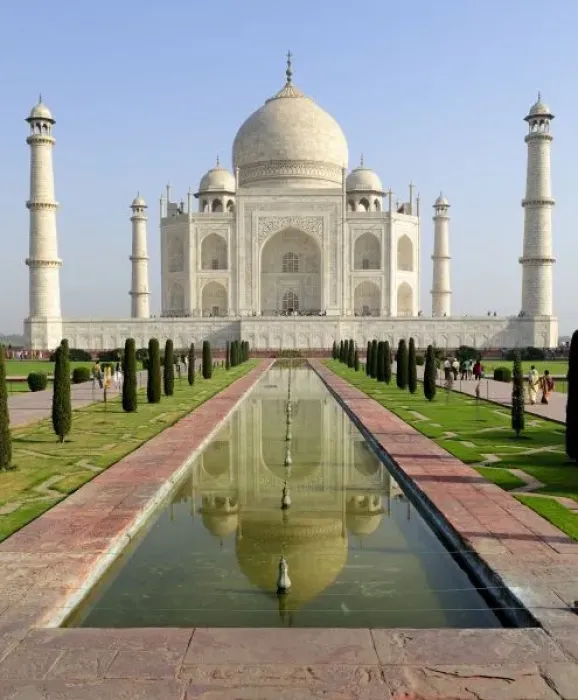 Framed Print : The Taj Mahal Framed Print : The Taj Mahal