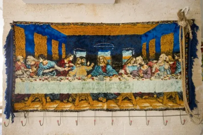 Framed Print : Tapestry depicting the Last Supper of Jesus Christ, church in Midyat, Mardin, Turkey Framed Print : Tapestry depicting the Last Supper of Jesus Christ, church in Midyat, Mardin, Turkey
