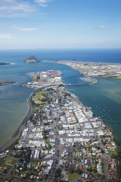 Framed Print : Tauranga, Tauranga Harbour, and Mount Maunganui (in distance), Bay of Plenty, North Island Framed Print : Tauranga, Tauranga Harbour, and Mount Maunganui (in distance), Bay of Plenty, North Island