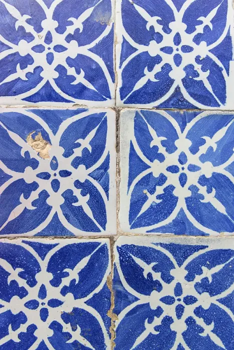 Framed Print : Terceira Island, Azores, Portugal. Blue tile on a decrepit building in Angra do Heroismo
