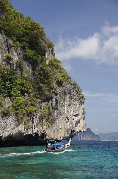 Thailand, Andaman Sea, Phuket. Maya Bay, Phi Phi Leh (AKA Phi Phi Island) longtail