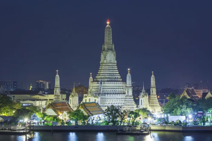 Framed Print : Thailand, Bangkok. Thonburi, Wat Arun detail Framed Print : Thailand, Bangkok. Thonburi, Wat Arun detail